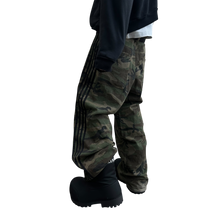 Load image into Gallery viewer, TRACK JEANS (CAMO) heavencanwait.store