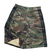 Load image into Gallery viewer, CAMO SHORTS heavencanwait.store