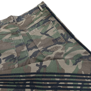 TRACK JEANS (CAMO) heavencanwait.store