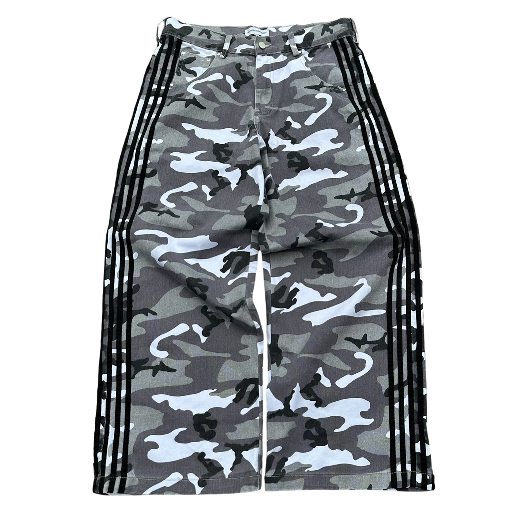 TRACK JEANS (SIBERIA) heavencanwait.store