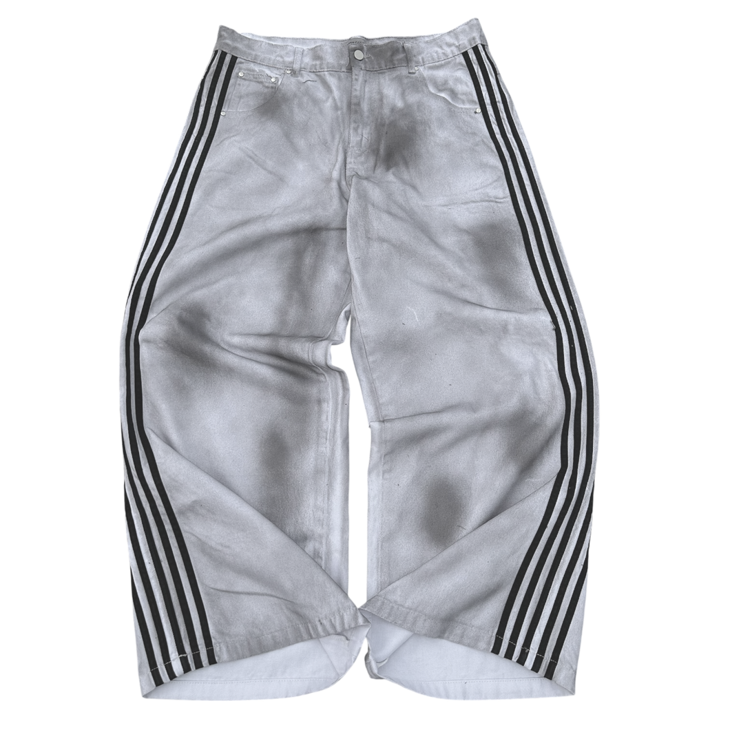 TRACK JEANS (WHITE) heavencanwait.store